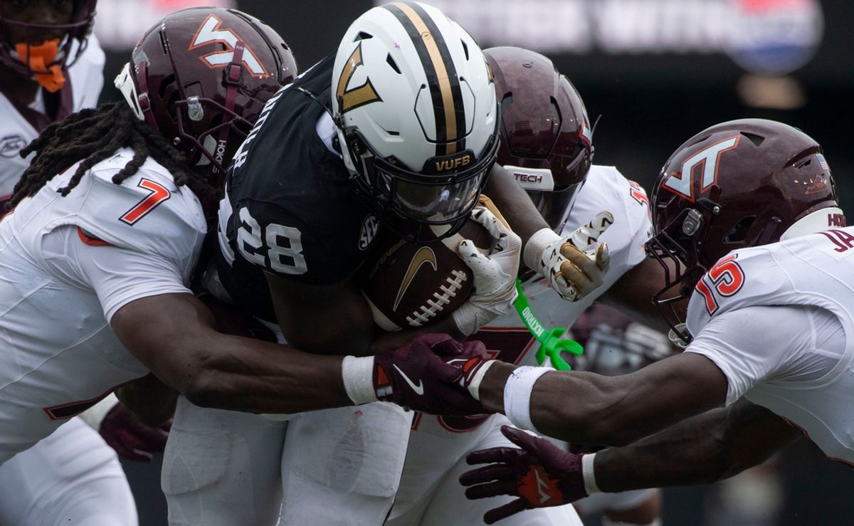 Vanderbilt’s Sedrick Alexander runs the ball during Saturday’s game between Vanderbilt and Virginia Tech at FirstBank Stadium in Nashville , Tenn., Saturday, Aug. 31, 2024.