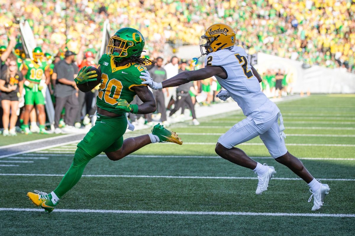 Oregon Ducks running back Jordan James carries the ball for a touchdown as the Oregon Ducks host the Idaho Vandals Saturday, Aug. 31, 2024 at Autzen Stadium in Eugene, Ore.