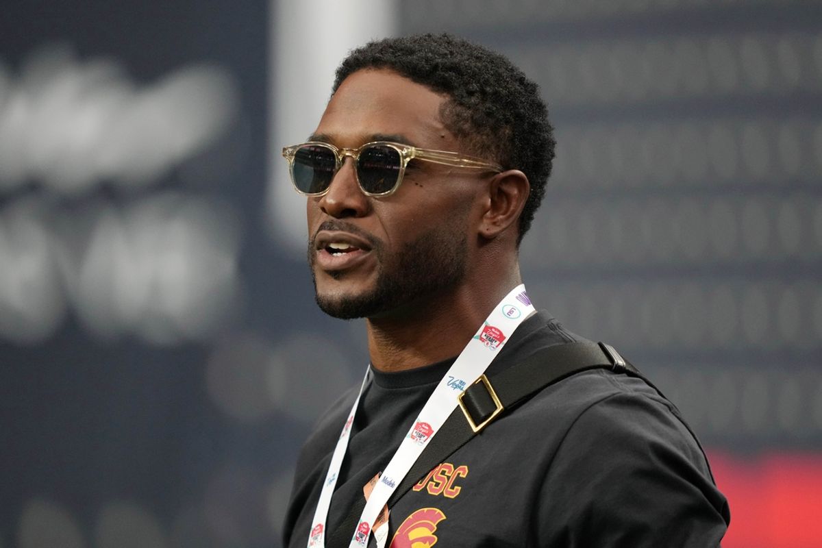 Sep 1, 2024; Paradise, Nevada, USA; Southern California Trojans former running back Reggie Bush attends the game against the LSU Tigers at Allegiant Stadium. Mandatory Credit: Kirby Lee-Imagn Images