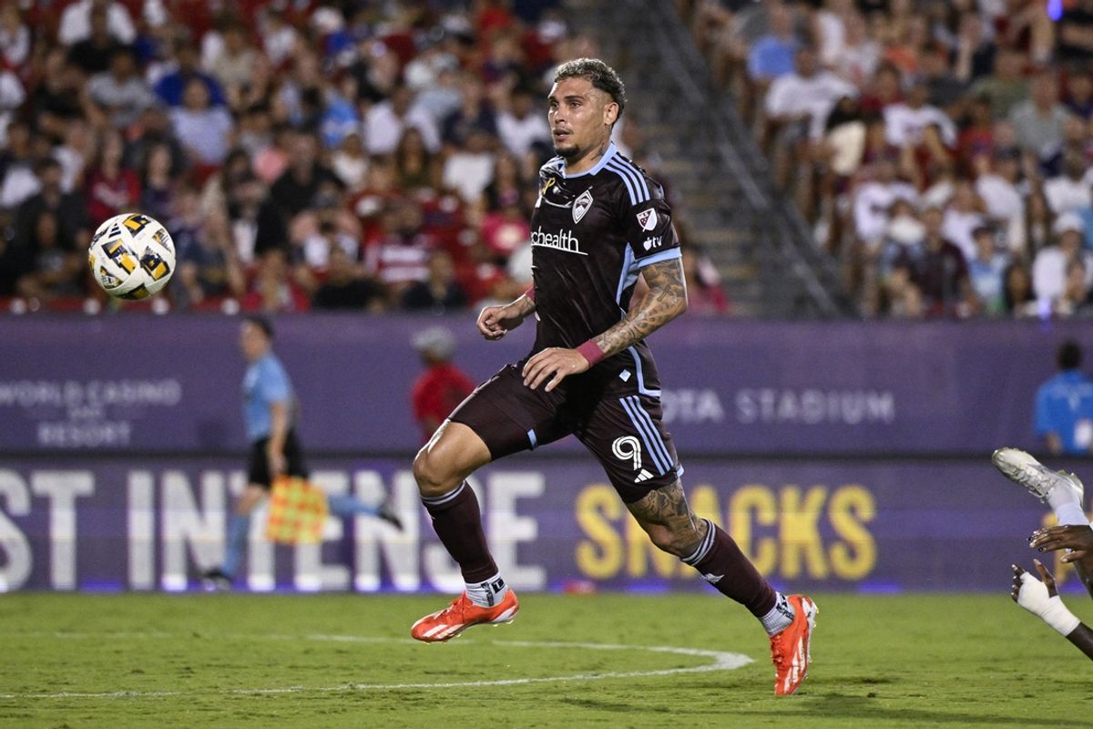 Aug 31, 2024; Frisco, Texas, USA; Colorado Rapids forward Rafael Navarro (9) in action during the game between FC Dallas and the Colorado Rapids at Toyota Stadium. Mandatory Credit: Jerome Miron-Imagn Images