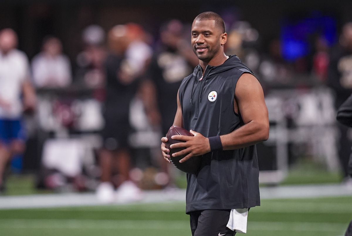 Sep 8, 2024; Atlanta, Georgia, USA; Pittsburgh Steelers quarterback Russell Wilson (3) on the field prior to the game against the Atlanta Falcons at Mercedes-Benz Stadium. Mandatory Credit: Dale Zanine-Imagn Images