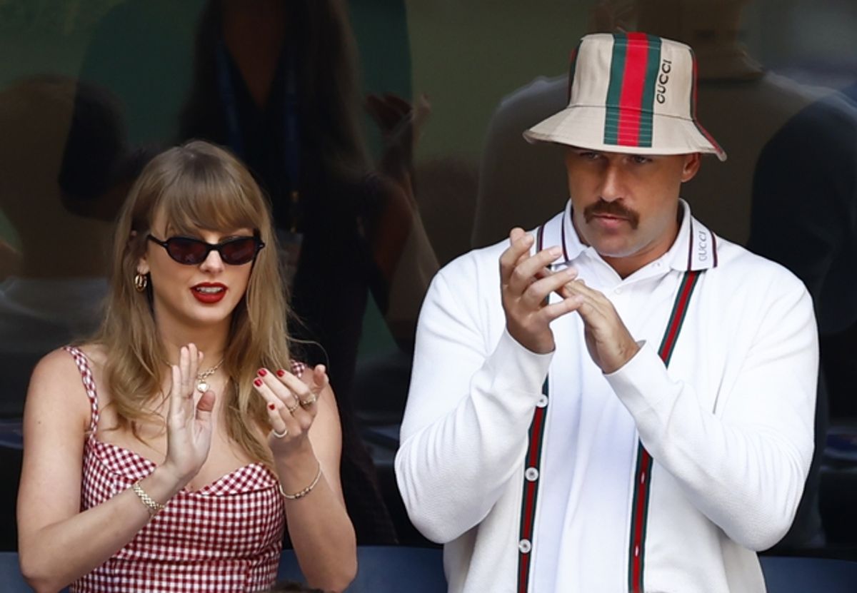 Sep 8, 2024; Flushing, NY, USA; Recording artist Taylor Swift and Kansas City Chiefs tight end Travis Kelce look on in the men’s singles final of the 2024 U.S. Open tennis tournament at USTA Billie Jean King National Tennis Center at Louis Armstrong Stadium. Mandatory Credit: Mike Frey-Imagn Images