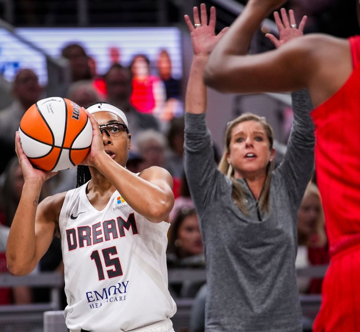 Atlanta Dream guard Allisha Gray (15) looks to shoot Sunday, Sept. 8, 2024, during a game between the Indiana Fever and the Atlanta Dream at Gainbridge Fieldhouse in Indianapolis. The Fever defeated the Dream in overtime, 104-100.