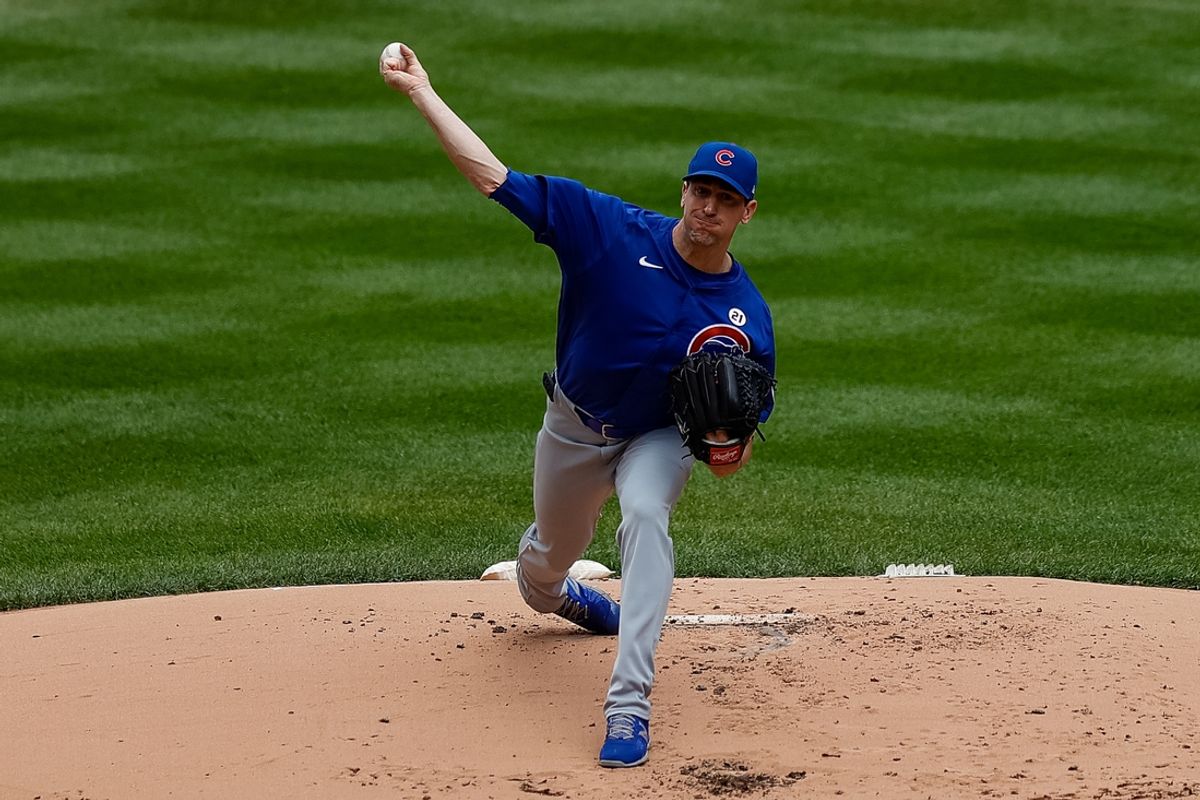 Sep 15, 2024; Denver, Colorado, USA; Chicago Cubs starting pitcher Kyle Hendricks (28) pitches in the first inning against the Colorado Rockies at Coors Field. Mandatory Credit: Isaiah J. Downing-Imagn Images