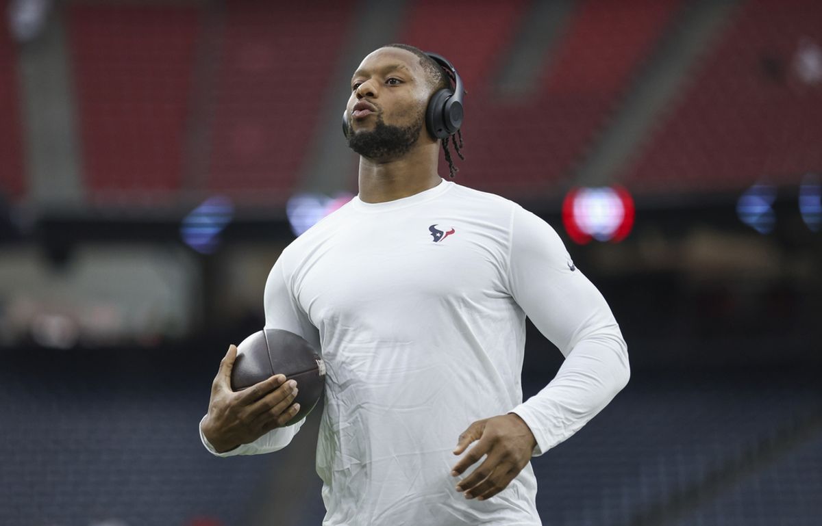 Sep 15, 2024; Houston, Texas, USA; Houston Texans running back Joe Mixon (28) warms up before the game against the Chicago Bears at NRG Stadium. Mandatory Credit: Troy Taormina-Imagn Images