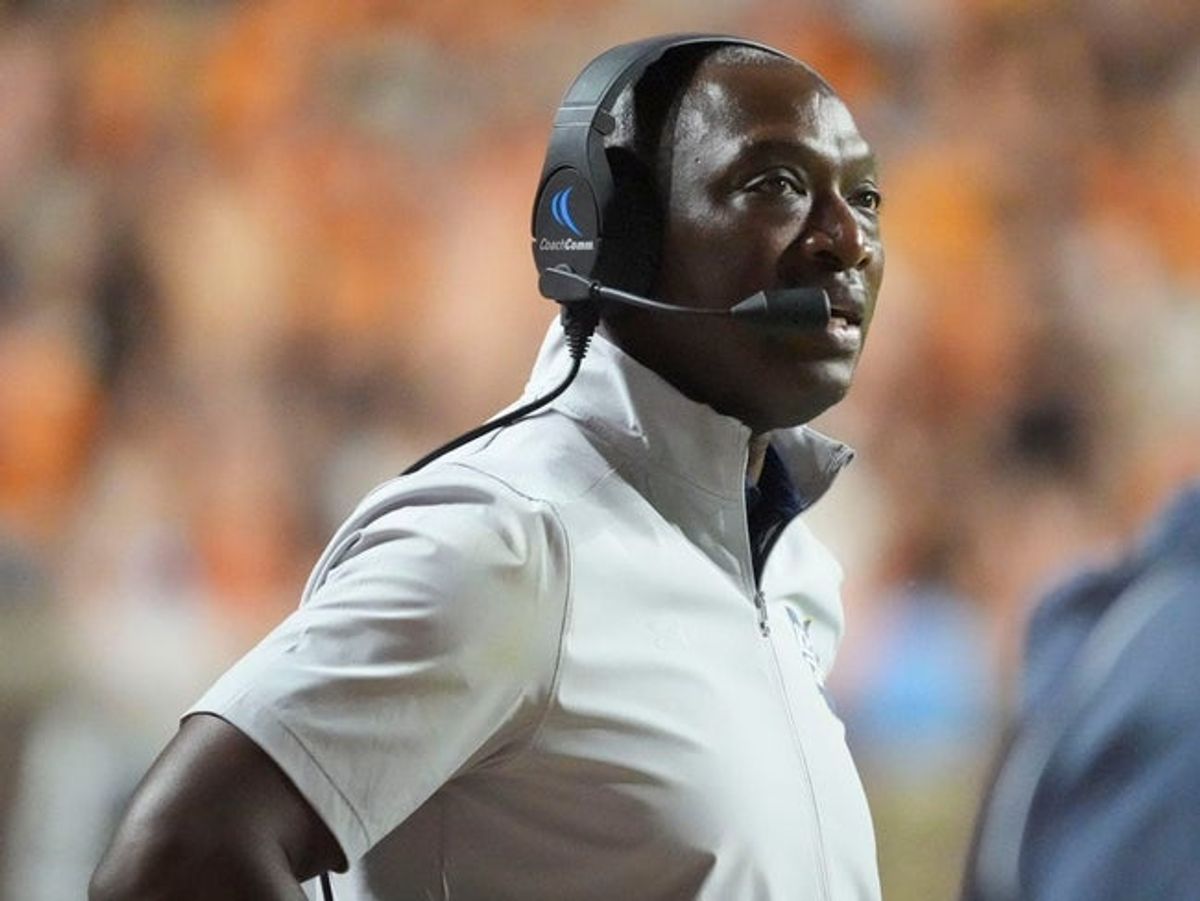 Kent State football coach Kenni Burns on the sidelines at the NCAA College football game against Tennessee on Saturday, September 14, 2024, in Knoxville, Tenn.