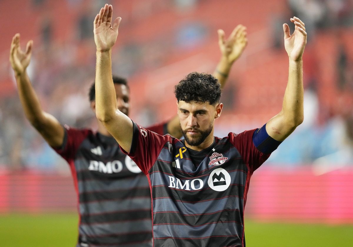Sep 14, 2024; Toronto, Ontario, CAN; Toronto FC midfielder Jonathan Osorio (21) acknowledges the crowd at the end of the second half against Austin FC at BMO Field. Mandatory Credit: Nick Turchiaro-Imagn Images