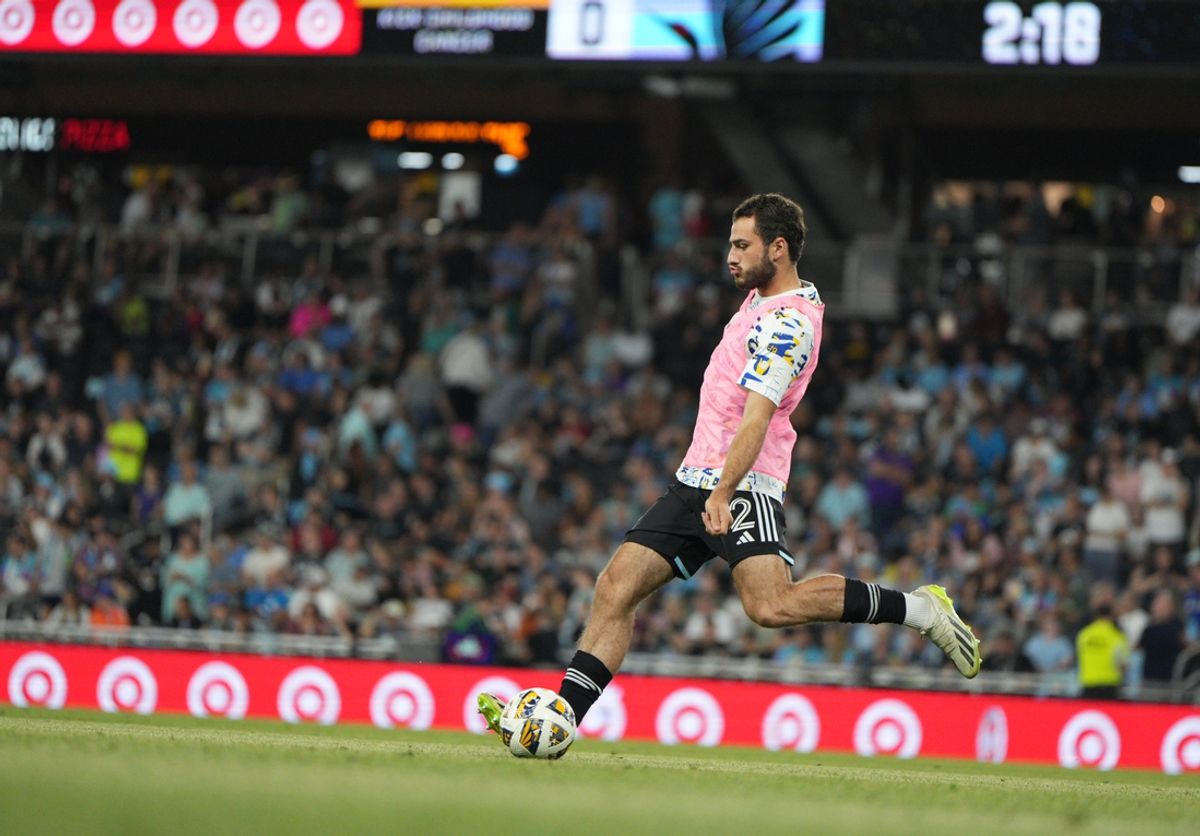 Sep 18, 2024; Saint Paul, Minnesota, USA; Minnesota United forward Derek Dodson (12) warms up during the second half against Minnesota United at Allianz Field. Mandatory Credit: Matt Blewett-Imagn Images