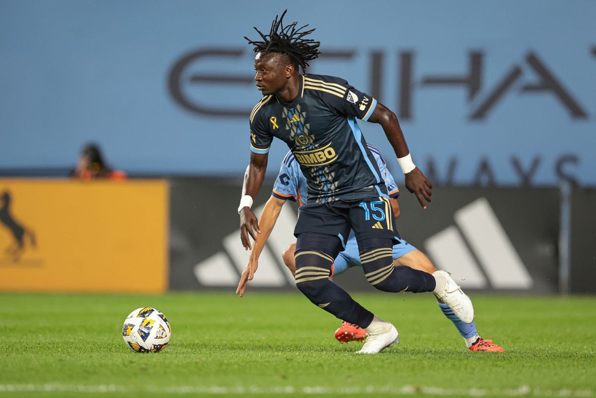 Sep 18, 2024; Bronx, New York, USA; Philadelphia Union defender Olivier Mbaizo (15) controls the ball against New York City FC during the first half at Yankee Stadium. Mandatory Credit: Vincent Carchietta-Imagn Images