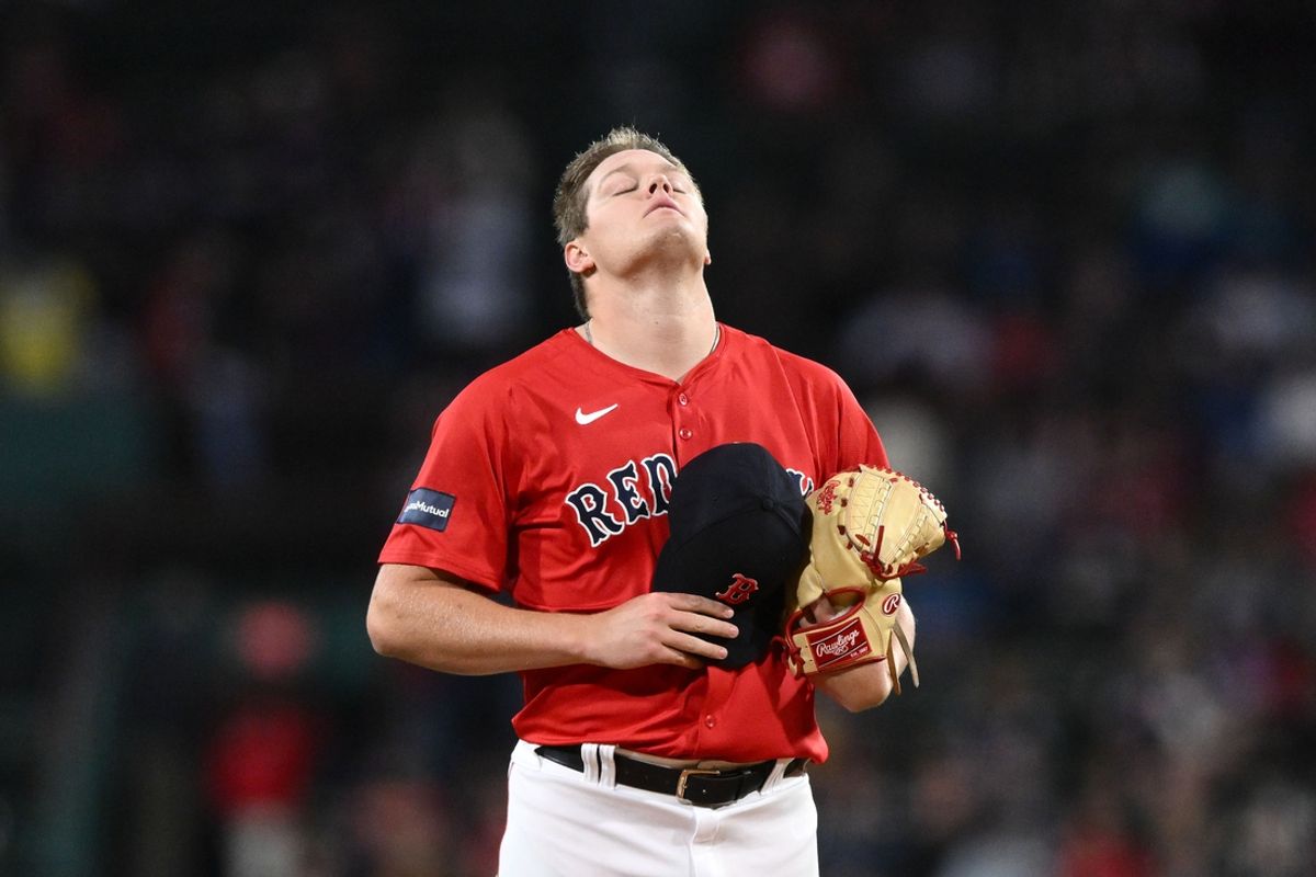 Sep 20, 2024; Boston, Massachusetts, USA; Boston Red Sox starting pitcher Richard Fitts (80) prepares to pitch against the Minnesota Twins during the first inning at Fenway Park. Mandatory Credit: Brian Fluharty-Imagn Images