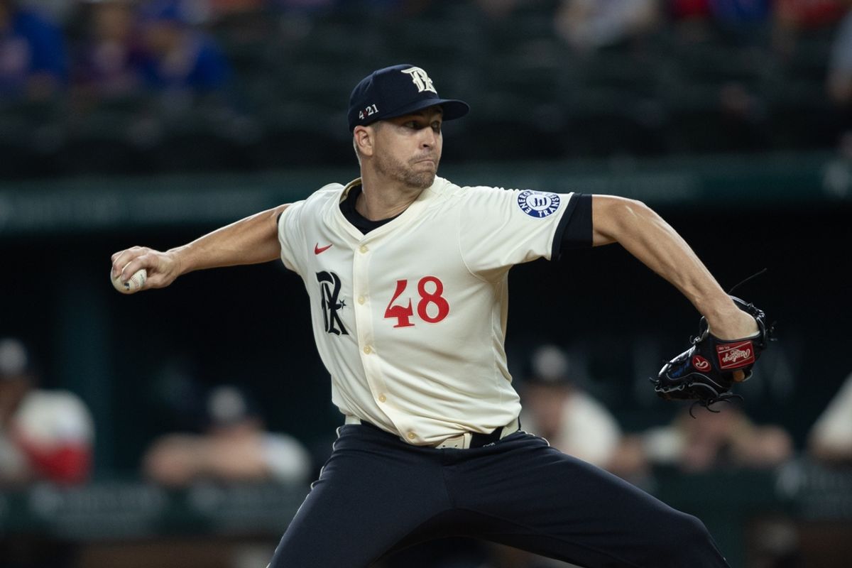 Sep 20, 2024; Arlington, Texas, USA; Texas Rangers pitcher Jacob deGrom (48) throws a pitch against the Seattle Mariners in the first inning at Globe Life Field. Mandatory Credit: Tim Heitman-Imagn Images