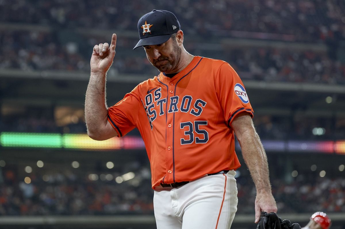 Sep 20, 2024; Houston, Texas, USA; Houston Astros starting pitcher Justin Verlander (35) motions to the crowd while walking to the dugout after a pitching change in the fifth inning against the Los Angeles Angels at Minute Maid Park. Mandatory Credit: Troy Taormina-Imagn Images