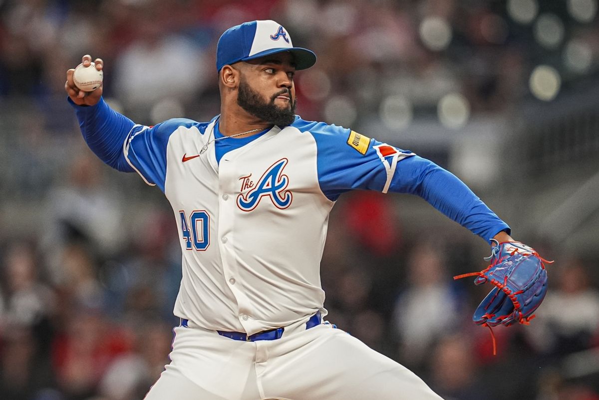 Sep 28, 2024; Cumberland, Georgia, USA; Atlanta Braves pitcher Reynaldo Lopez (40) pitches against the Kansas City Royals during the first inning at Truist Park. Mandatory Credit: Dale Zanine-Imagn Images