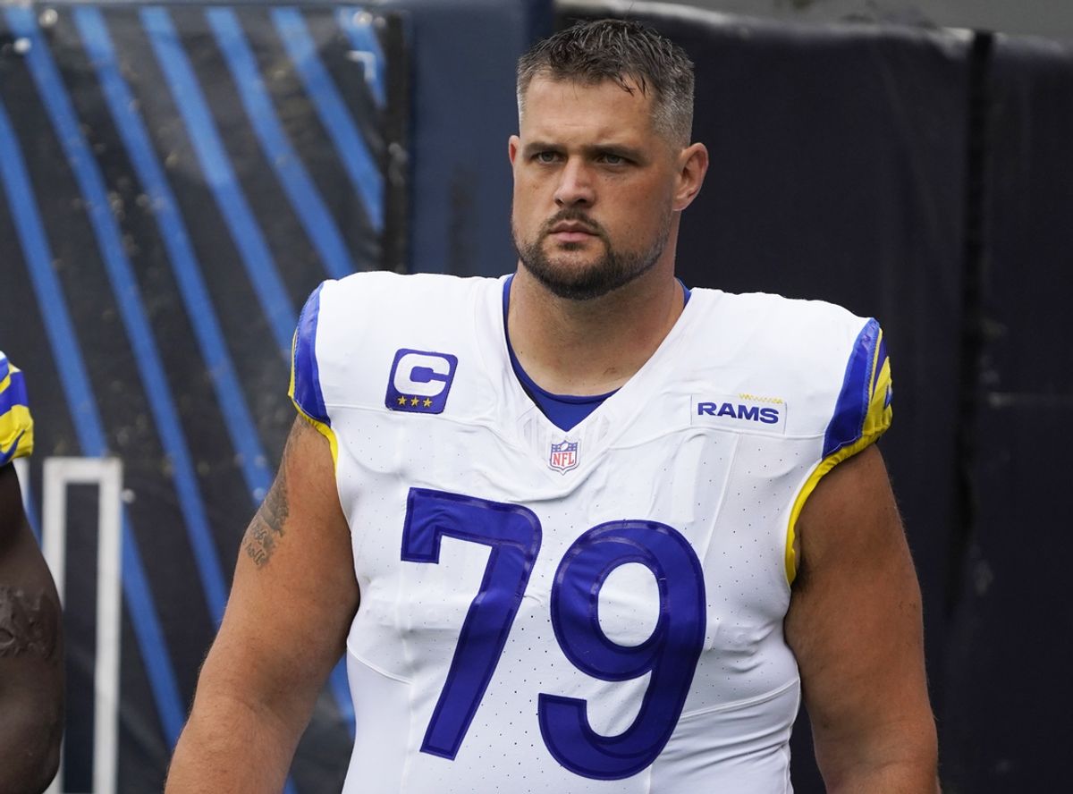Sep 29, 2024; Chicago, Illinois, USA; Los Angeles Rams offensive tackle Rob Havenstein (79) in a game against the Chicago Bears at Soldier Field. Mandatory Credit: David Banks-Imagn Images