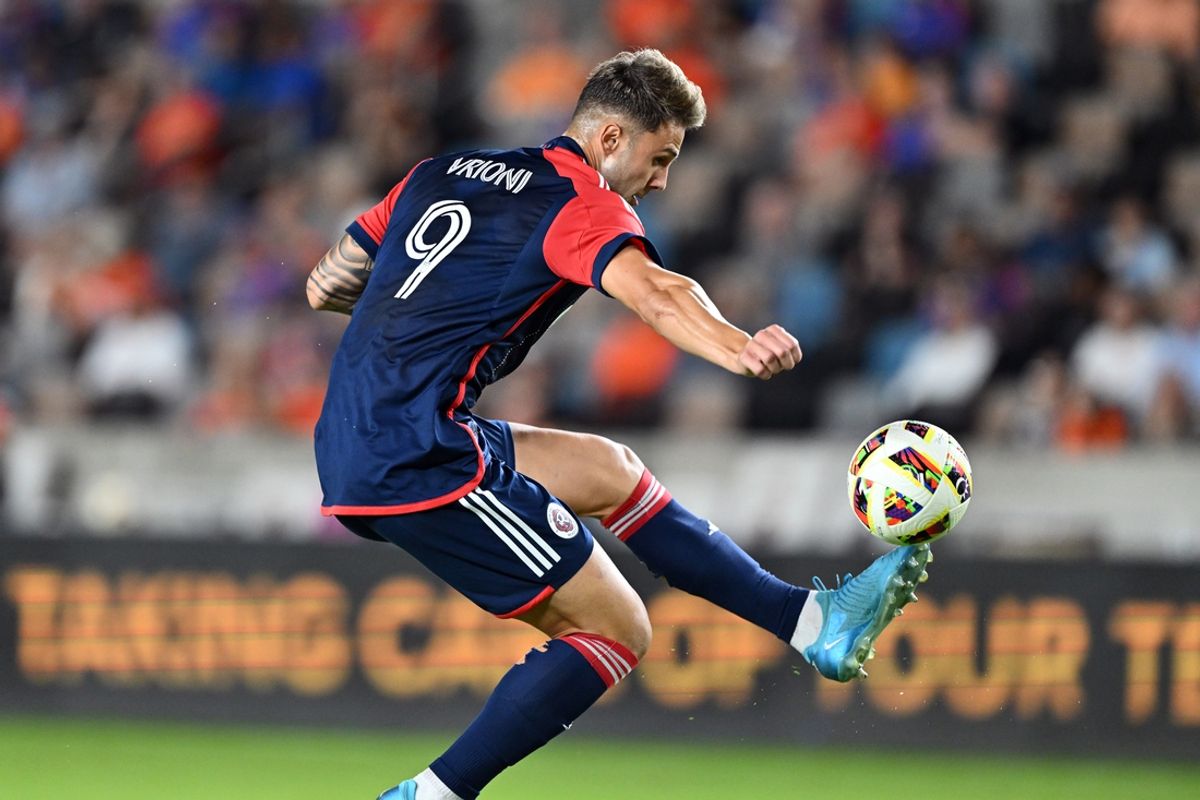 Oct 2, 2024; Houston, Texas, USA; New England Revolution forward Giacomo Vrioni (9) controls the ball against Houston Dynamo FC in the second half at Shell Energy Stadium. Mandatory Credit: Maria Lysaker-Imagn Images