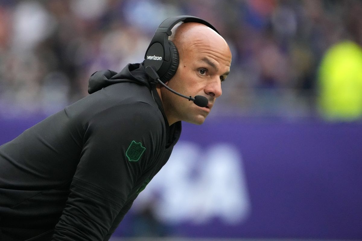 Oct 6, 2024; London, United Kingdom; New York Jets coach Robert Saleh reacts against the Minnesota Vikings in the first half at Tottenham Hotspur Stadium. Mandatory Credit: Kirby Lee-Imagn Images