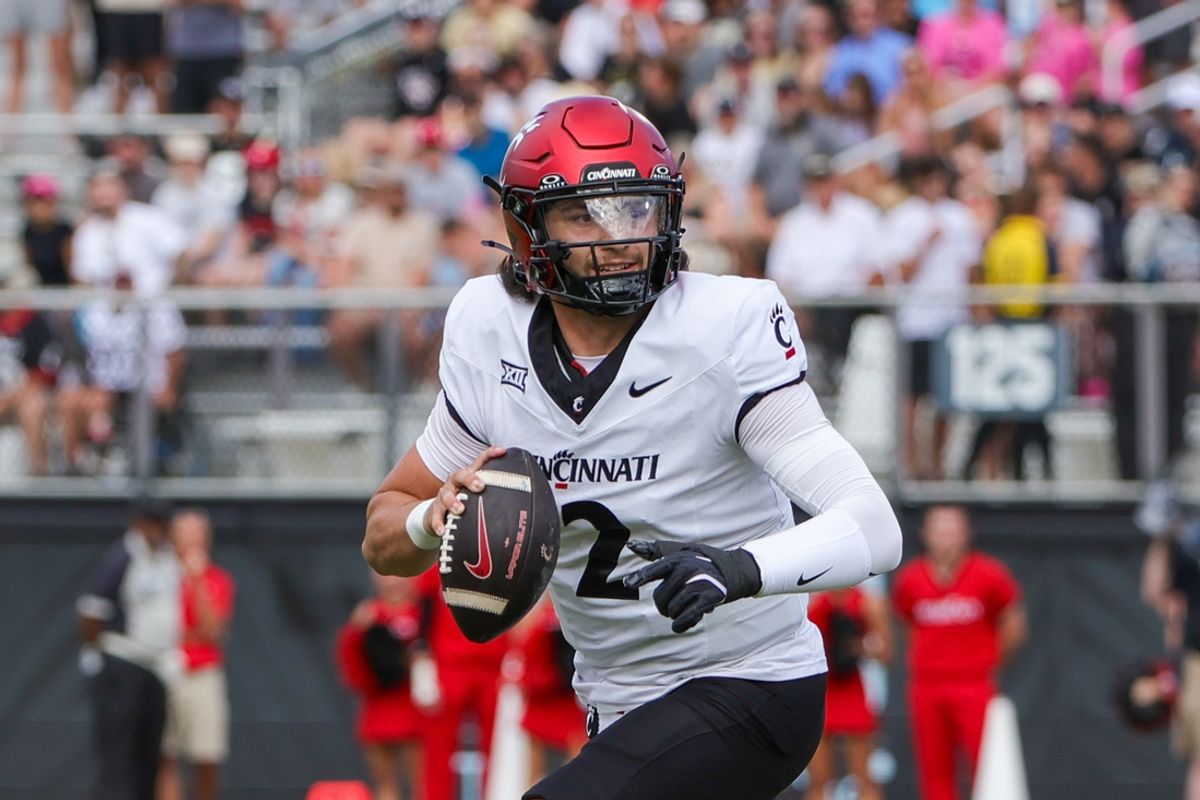 Oct 12, 2024; Orlando, Florida, USA; Cincinnati Bearcats quarterback Brendan Sorsby (2) looks to pass during the first quarter against the UCF Knights at FBC Mortgage Stadium. Mandatory Credit: Mike Watters-Imagn Images