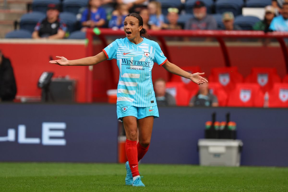 Oct 12, 2024; Bridgeview, Illinois, USA; Chicago Red Stars forward Mallory Swanson (9) reacts after a play against NJ/NY Gotham FC during the first half at SeatGeek Stadium. Mandatory Credit: Melissa Tamez-Imagn Images