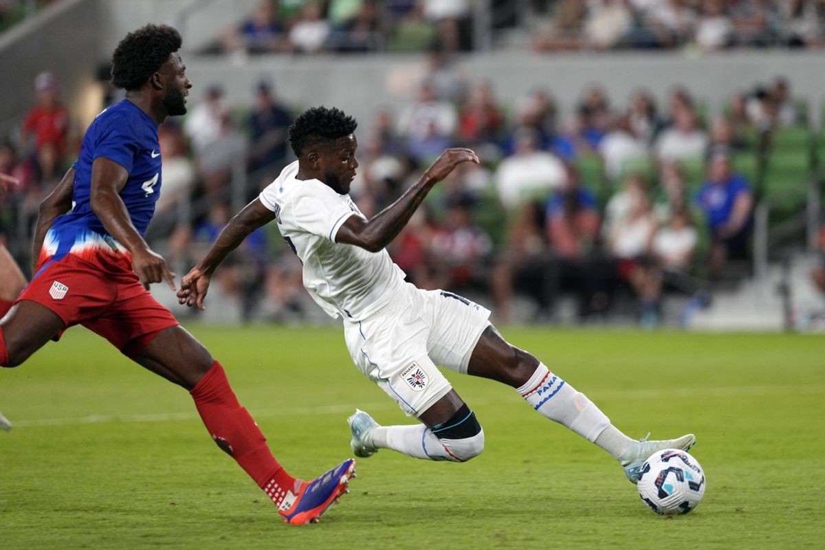 Oct 12, 2024; Austin, Texas, US; Panama forward Jose Fajardo (17) drives to the goal during the second half against the U.S. Men’s National Team at Q2 Stadium. Mandatory Credit: Scott Wachter-Imagn Images