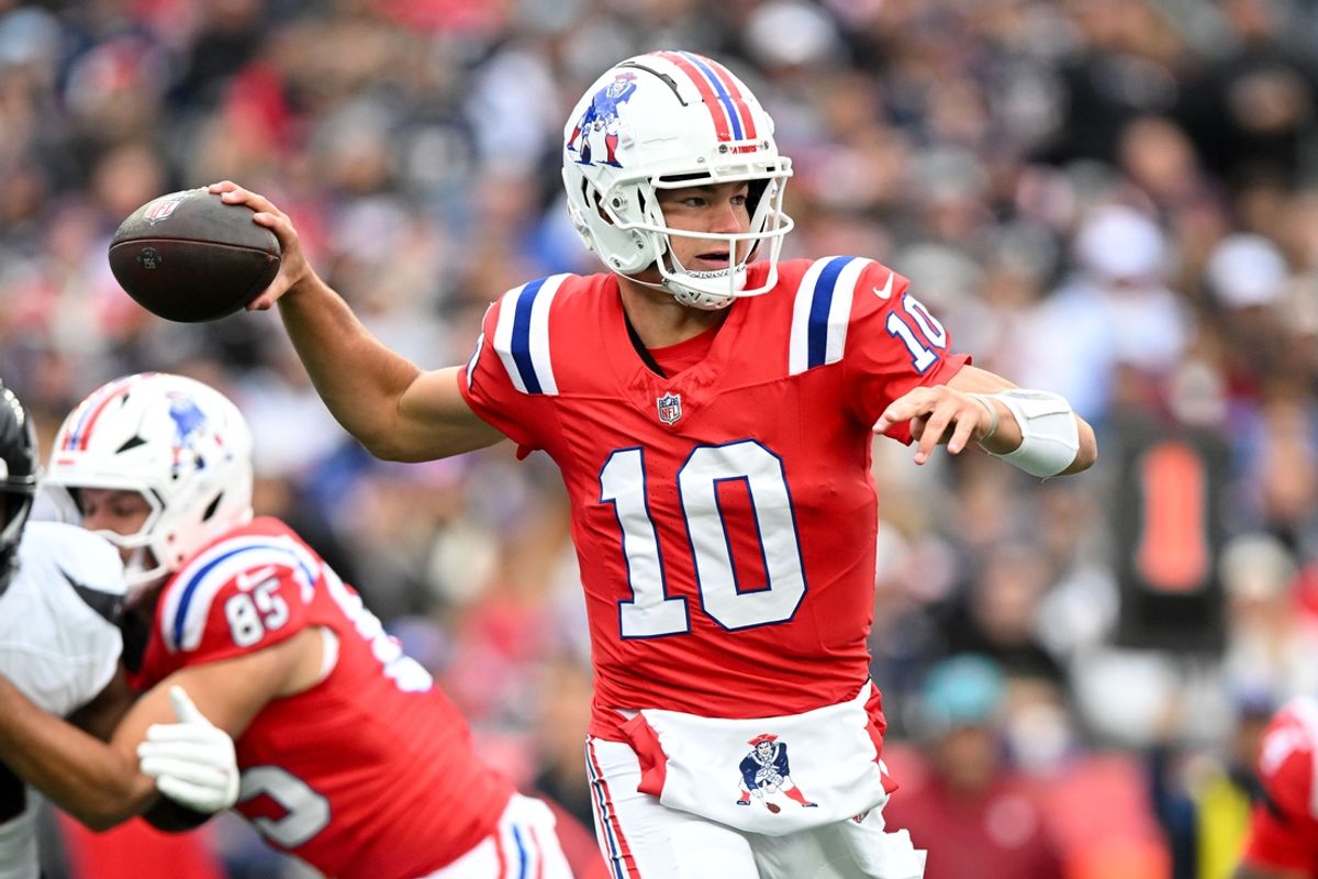 Oct 13, 2024; Foxborough, Massachusetts, USA; New England Patriots quarterback Drake Maye (10) looks to throw against the Houston Texans during the first half at Gillette Stadium. Mandatory Credit: Brian Fluharty-Imagn Images