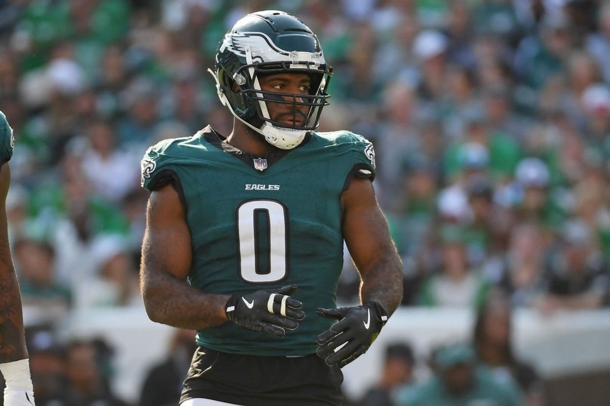 Oct 13, 2024; Philadelphia, Pennsylvania, USA; Philadelphia Eagles defensive end Bryce Huff (0) against the Cleveland Browns at Lincoln Financial Field. Mandatory Credit: Eric Hartline-Imagn Images