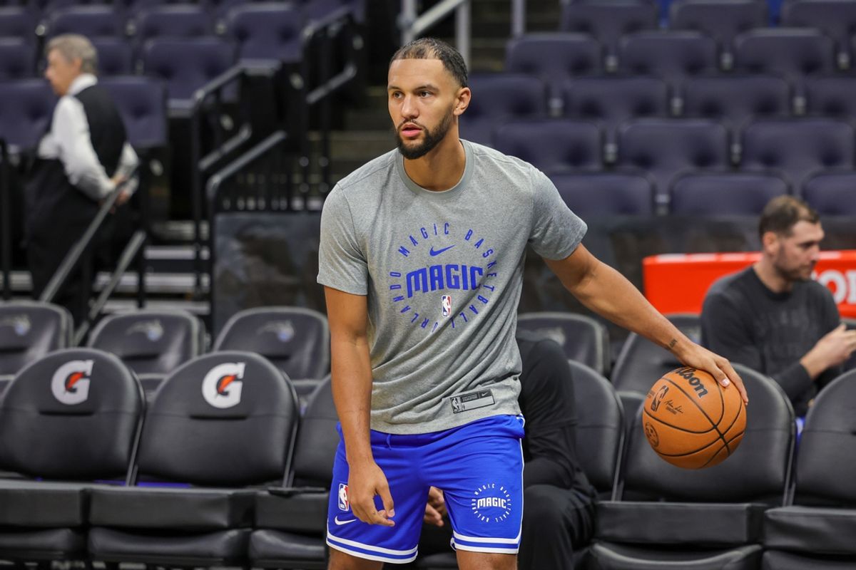 Oct 18, 2024; Orlando, Florida, USA; Orlando Magic guard Jalen Suggs (4) warms up before the game against the Philadelphia 76ers at Kia Center. Mandatory Credit: Mike Watters-Imagn Images