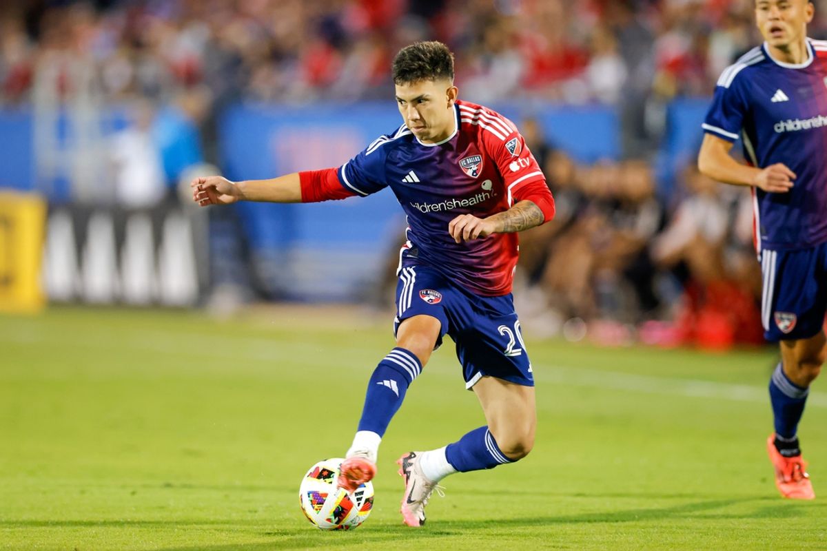 Oct 19, 2024; Frisco, Texas, USA; FC Dallas forward Alan Velasco (20) controls the ball during the first half against Sporting Kansas City at Toyota Stadium. Mandatory Credit: Andrew Dieb-Imagn Images