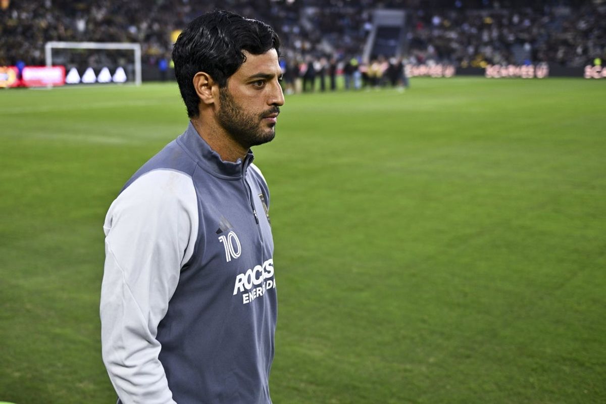Oct 19, 2024; Los Angeles, California, USA; Los Angeles FC forward Carlos Vela (10) walks to the field before the game against the San Jose Earthquake at BMO Stadium. Mandatory Credit: Kelvin Kuo-Imagn Images