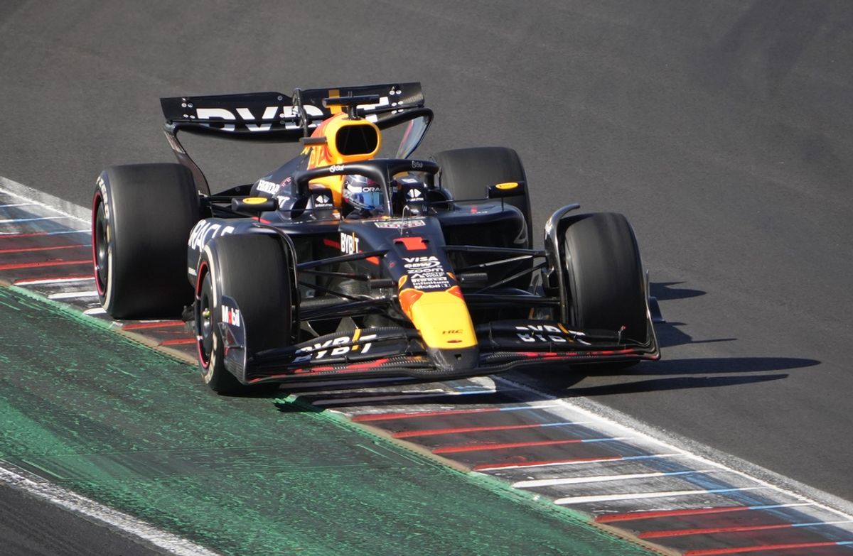 Oct 20, 2024; Austin, Texas, USA; Oracle Red Bull Racing driver Max Verstappen of Team Netherlands races in the Formula 1 Pirelli United States Grand Prix at Circuit of the Americas. Mandatory Credit: Jay Janner-Imagn Images