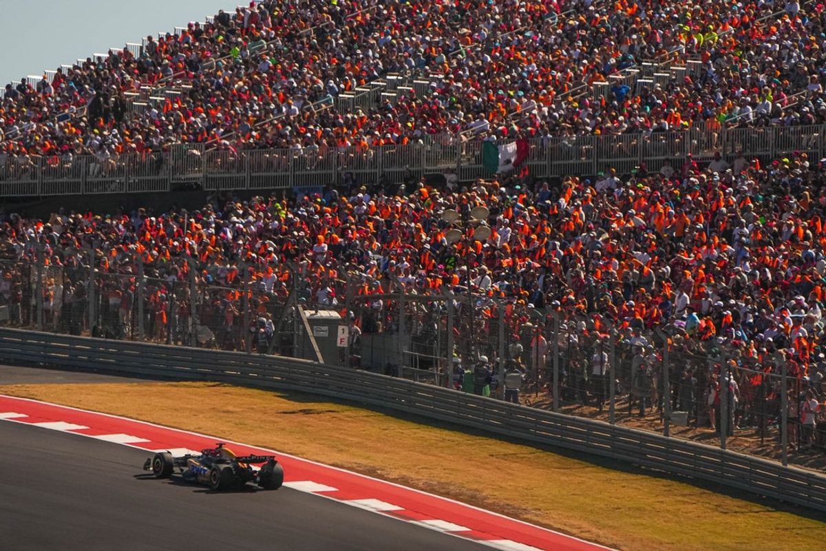 Oct 20, 2024; Austin, Texas, USA; F1 fans watch the Formula 1 United States Grand Prix at Circuit of the Americas. Mandatory Credit: Aaron E. Martinez-Imagn Images