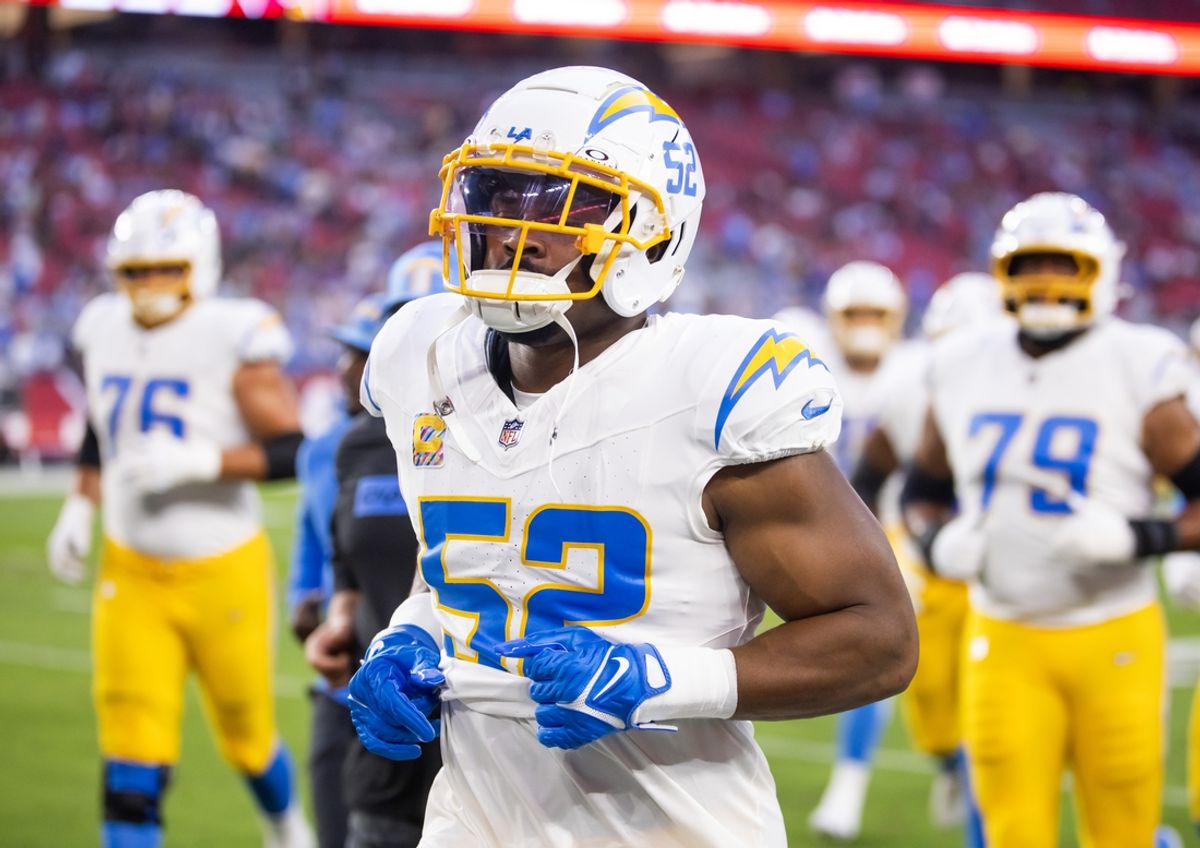 Oct 21, 2024; Glendale, Arizona, USA; Los Angeles Chargers linebacker Khalil Mack (52) against the Arizona Cardinals at State Farm Stadium. Mandatory Credit: Mark J. Rebilas-Imagn Images