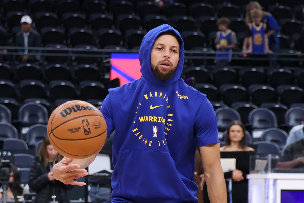 Oct 25, 2024; Salt Lake City, Utah, USA; Golden State Warriors guard Stephen Curry (30) warms up before the game against the Utah Jazz at Delta Center. Mandatory Credit: Rob Gray-Imagn Images