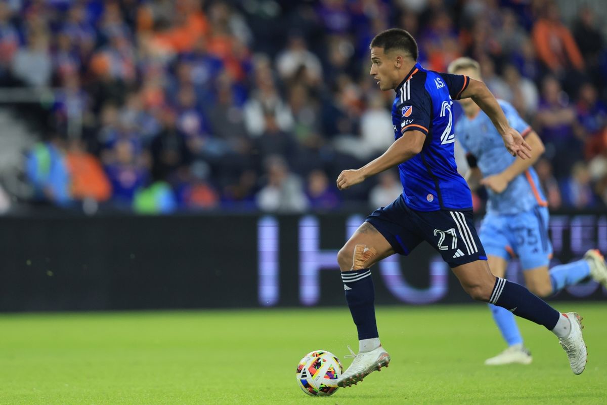 Oct 28, 2024; Cincinnati, Ohio, USA; FC Cincinnati midfielder Yamil Asad (27) plays the ball in the second half against the New York City FC in a 2024 MLS Cup Playoffs Round One match at TQL Stadium. Mandatory Credit: Katie Stratman-Imagn Images
