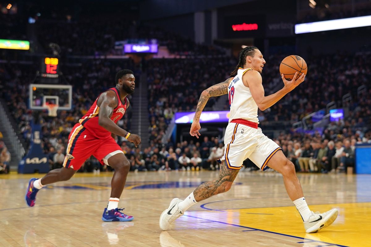 Oct 29, 2024; San Francisco, California, USA; Golden State Warriors forward Lindy Waters III (43) drives past New Orleans Pelicans forward Zion Williamson (1) in the second quarter at the Chase Center. Mandatory Credit: Cary Edmondson-Imagn Images