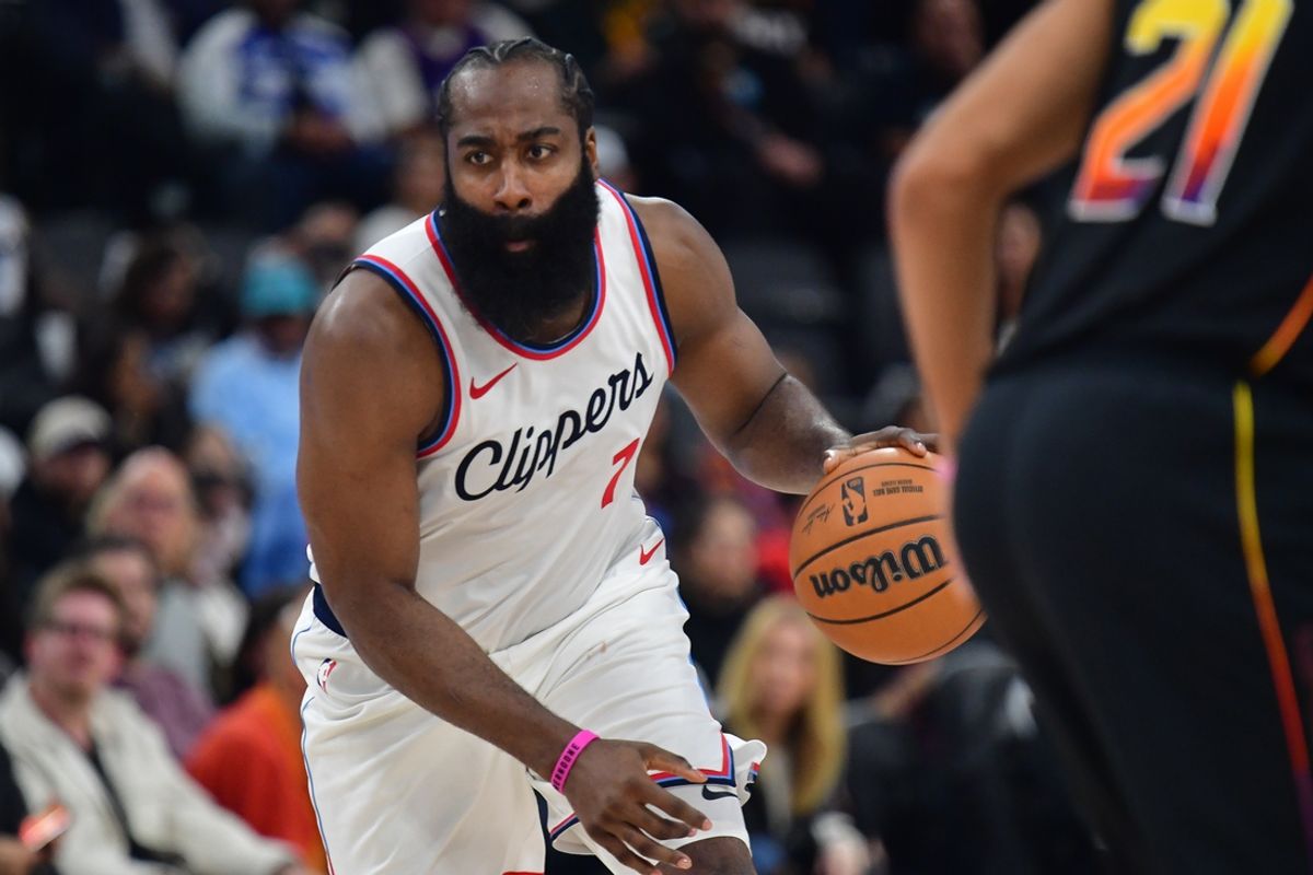 Oct 31, 2024; Inglewood, California, USA; Los Angeles Clippers guard James Harden (1) moves the ball against the Phoenix Suns during the second half at Intuit Dome. Mandatory Credit: Gary A. Vasquez-Imagn Images