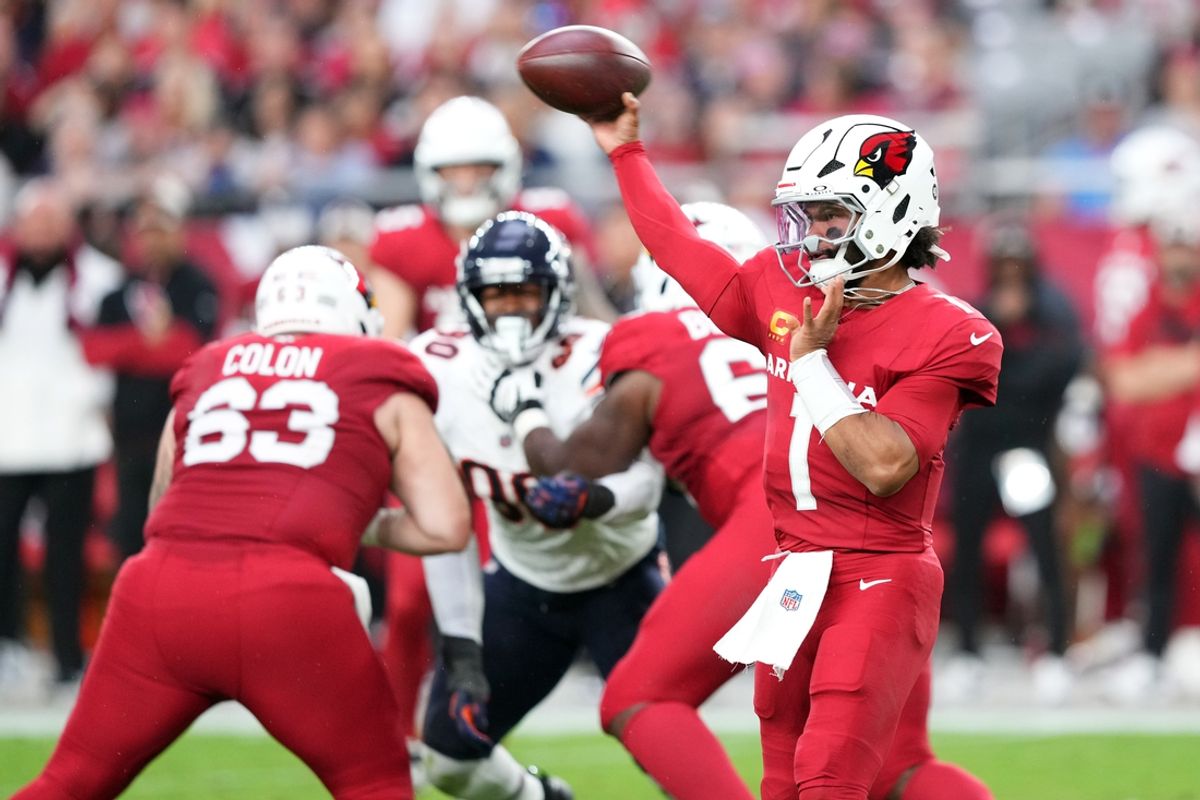 Nov 3, 2024; Glendale, Arizona, USA; Arizona Cardinals quarterback Kyler Murray (1) throws against the Chicago Bears during the first half at State Farm Stadium. Mandatory Credit: Joe Camporeale-Imagn Images
