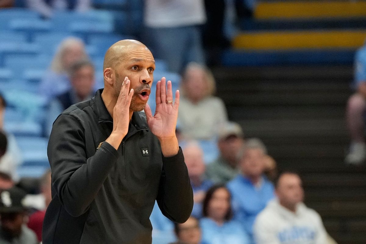 Nov 4, 2024; Chapel Hill, North Carolina, USA;  Elon Phoenix head coach Billy Taylor in the first half at Dean E. Smith Center. Mandatory Credit: Bob Donnan-Imagn Images