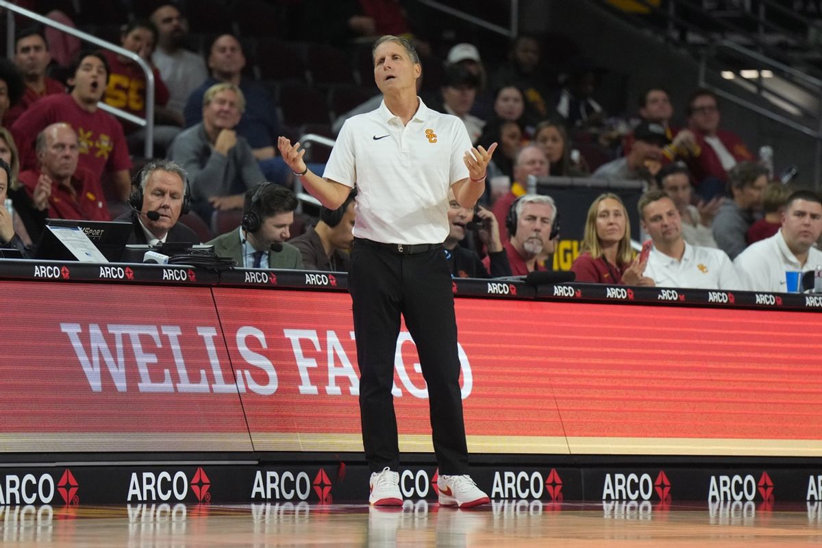 Nov 4, 2024; Los Angeles, California, USA; Southern California Trojans head coach Eric Musselman reacts against the Chattanooga Mocs in the second half at Galen Center. Mandatory Credit: Kirby Lee-Imagn Images