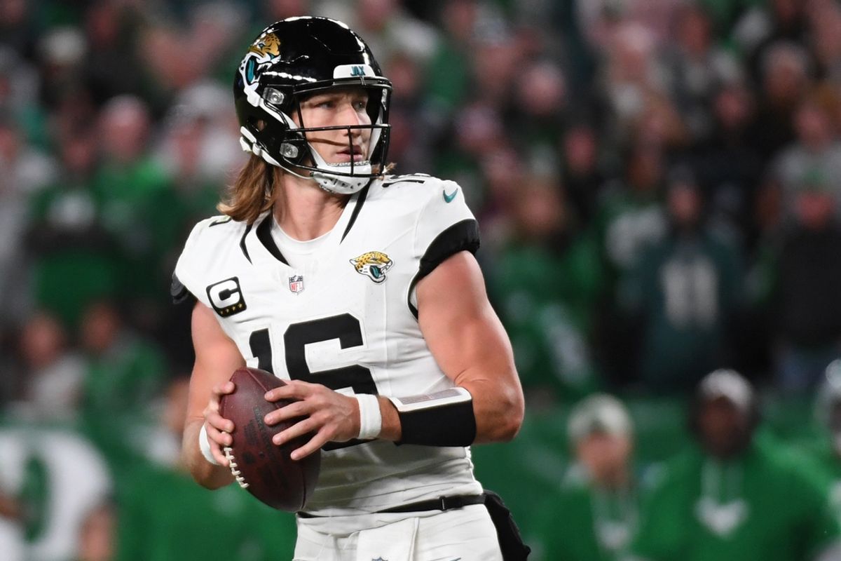 Nov 3, 2024; Philadelphia, Pennsylvania, USA; Jacksonville Jaguars quarterback Trevor Lawrence (16) against the Philadelphia Eagles at Lincoln Financial Field. Mandatory Credit: Eric Hartline-Imagn Images