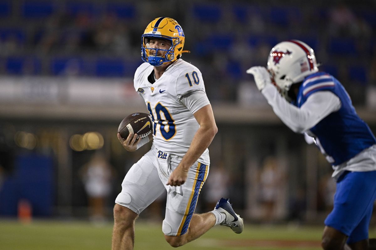 Nov 2, 2024; Dallas, Texas, USA; Pittsburgh Panthers quarterback Eli Holstein (10) in action during the game between the Southern Methodist Mustangs and the Pittsburgh Panthers at Gerald J. Ford Stadium. Mandatory Credit: Jerome Miron-Imagn Images