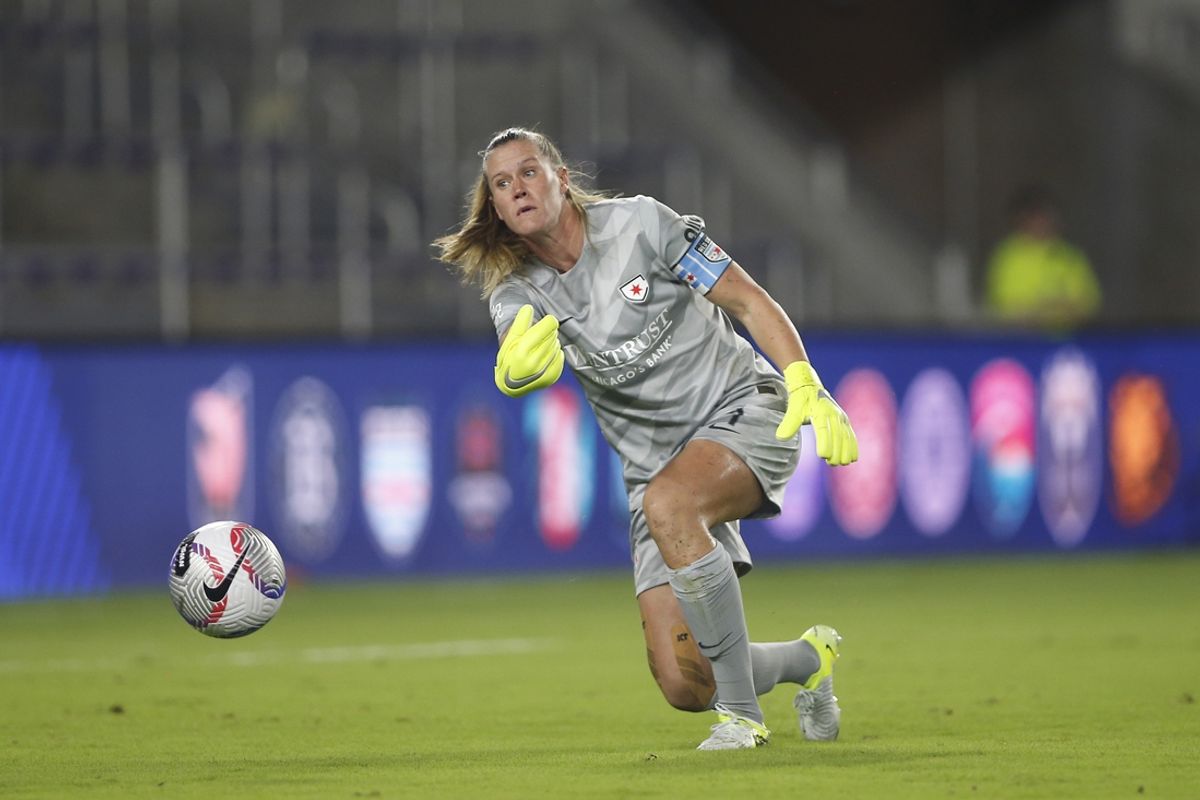 Nov 8, 2024; Orlando, Florida, USA; Chicago Stars goalkeeper Alyssa Naeher (1) plays the ball in the first half against the Orlando Pride in a 2024 NWSL Playoffs quarterfinal match at Inter&Co Stadium. Mandatory Credit: Russell Lansford-Imagn Images