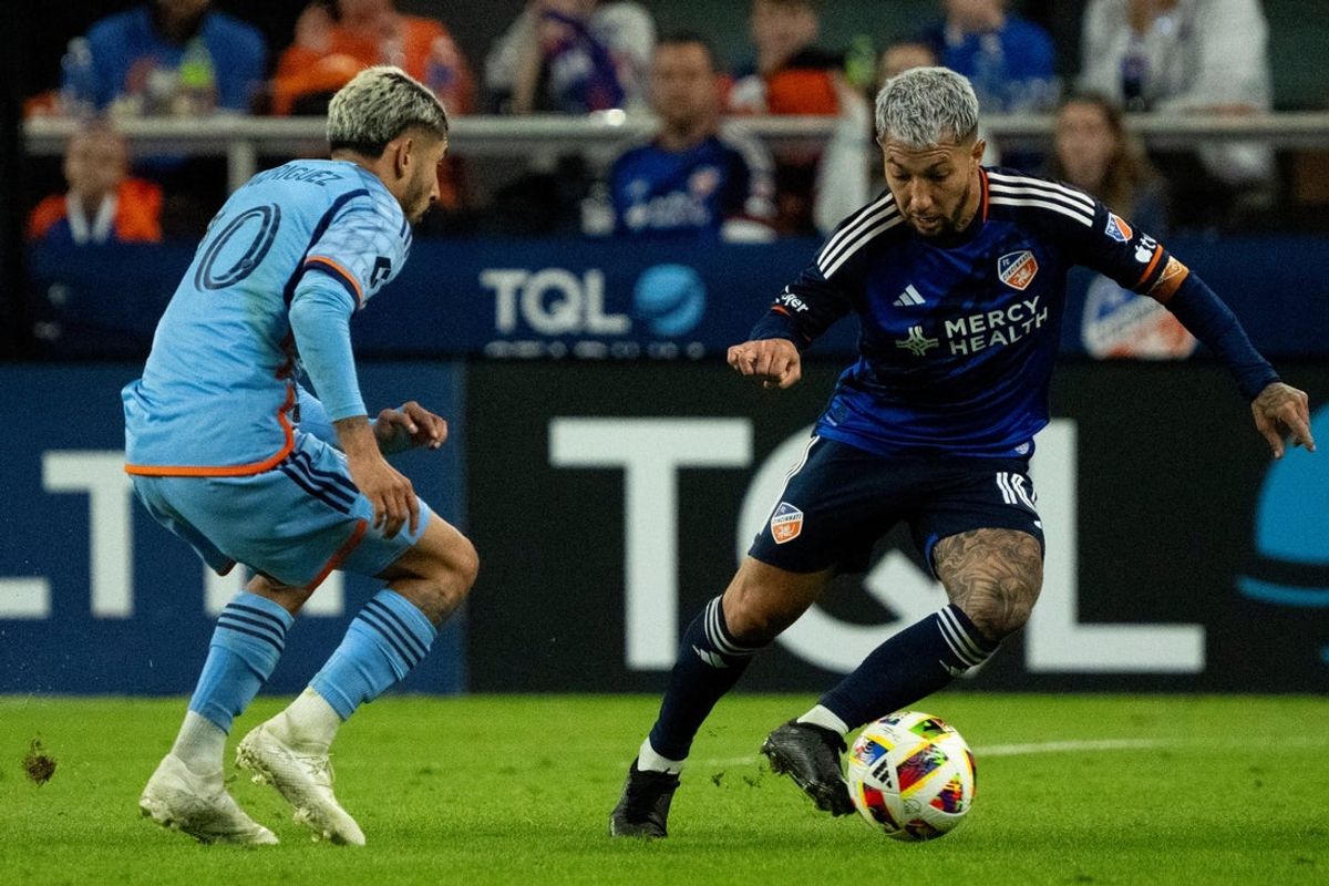 New York City FC forward Santiago Rodríguez (10) defends FC Cincinnati midfielder Luciano Acosta (10), now with FC Dallas, in the second half of the match between FC Cincinnati and New York City FC at TQL Stadium in Cincinnati on Saturday, Nov. 9, 2024.