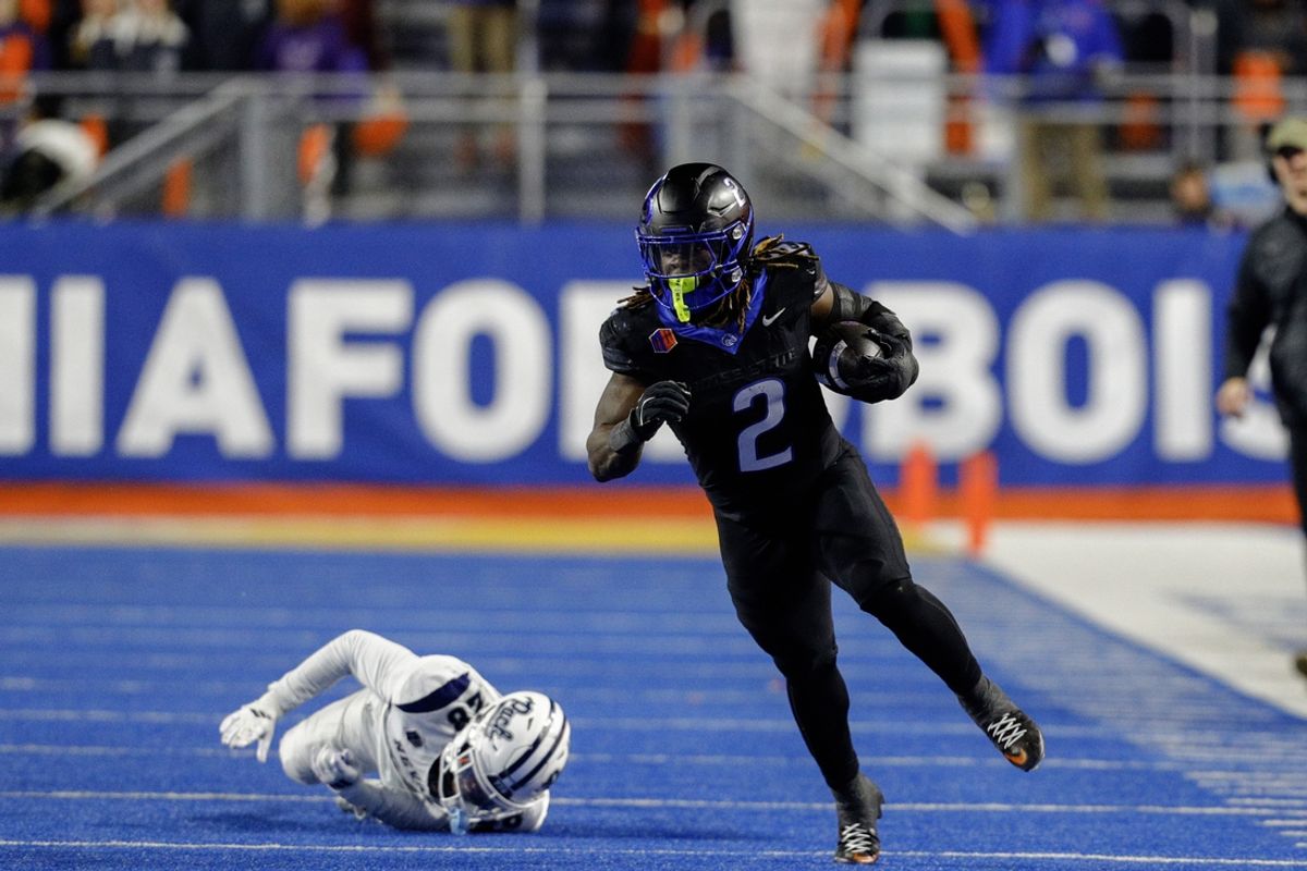 Nov 9, 2024; Boise, Idaho, USA; Boise State Broncos running back Ashton Jeanty (2) runs the ball against the Nevada Wolf Pack during the second half at Albertsons Stadium. Boise State won 28-21.  Mandatory Credit: Brian Losness-Imagn Images