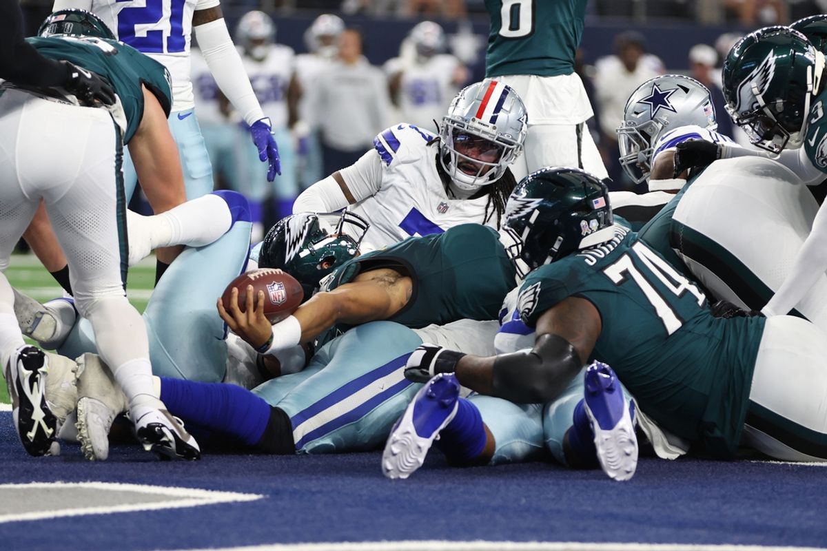 Nov 10, 2024; Arlington, Texas, USA; Philadelphia Eagles quarterback Jalen Hurts (1) scores a touchdown in the first quarter against the Dallas Cowboys at AT&T Stadium. Mandatory Credit: Tim Heitman-Imagn Images