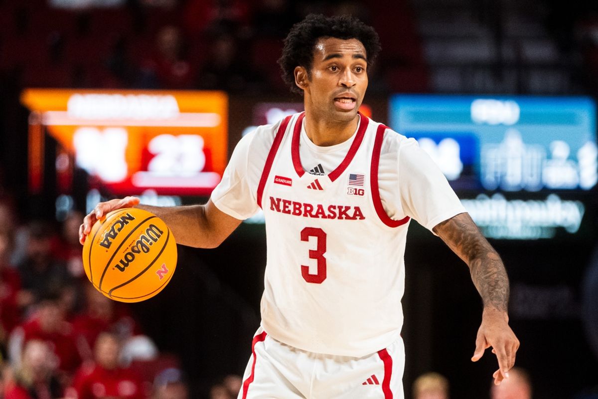 Nov 13, 2024; Lincoln, Nebraska, USA; Nebraska Cornhuskers guard Brice Williams (3) motions to teammates against the Fairleigh Dickinson Knights during the first half at Pinnacle Bank Arena. Mandatory Credit: Dylan Widger-Imagn Images