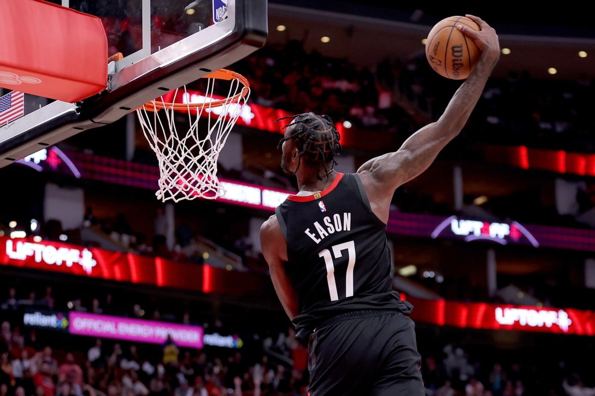 Nov 13, 2024; Houston, Texas, USA; Houston Rockets forward Tari Eason (17) dunks against the LA Clippers during the fourth quarter at Toyota Center. Mandatory Credit: Erik Williams-Imagn Images