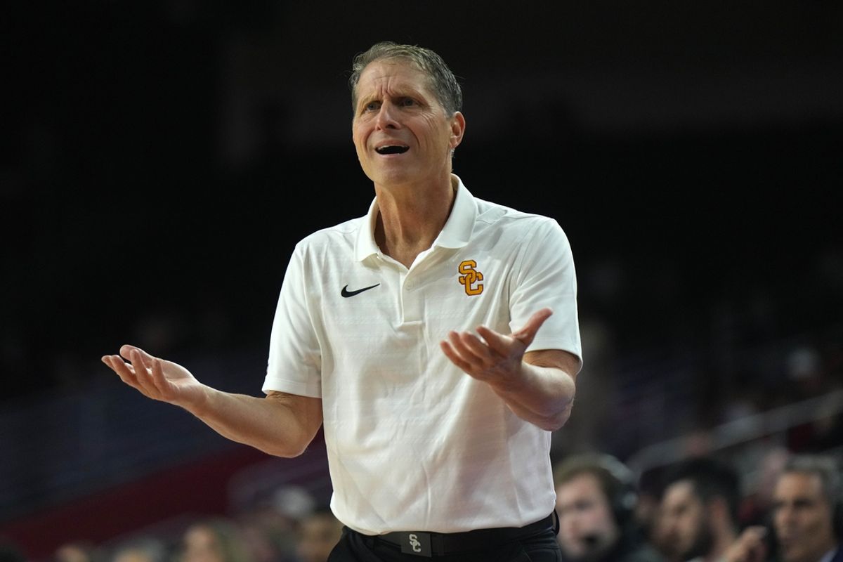 Nov 13, 2024; Los Angeles, California, USA; Southern California Trojans head coach Eric Musselman reacts against the Texas-Arlington Mavericks at Galen Center. Mandatory Credit: Kirby Lee-Imagn Images