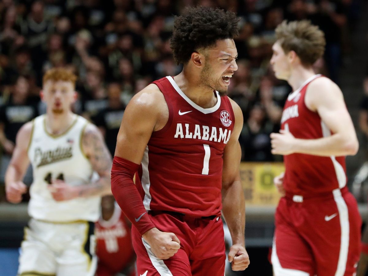 Alabama Crimson Tide guard Mark Sears (1) celebrates after scoring Friday, Nov. 15, 2024, during the NCAA men’s basketball game against the Purdue Boilermakers at Mackey Arena in West Lafayette, Ind. Purdue Boilermakers won 87-78.