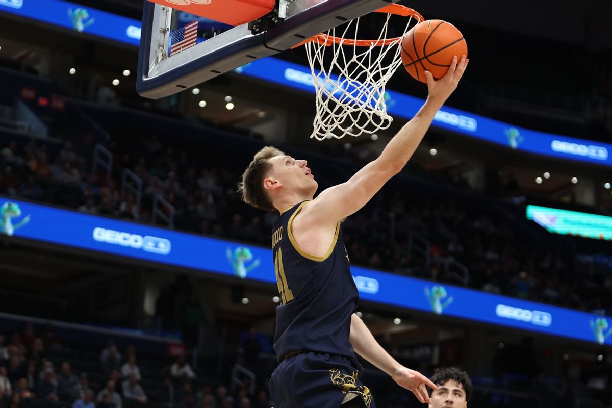 Nov 16, 2024; Washington, District of Columbia, USA; Notre Dame Fighting Irish guard Matt Allocco (41) takes a shot during the second half at Capital One Arena. Mandatory Credit: Daniel Kucin Jr.-Imagn Images