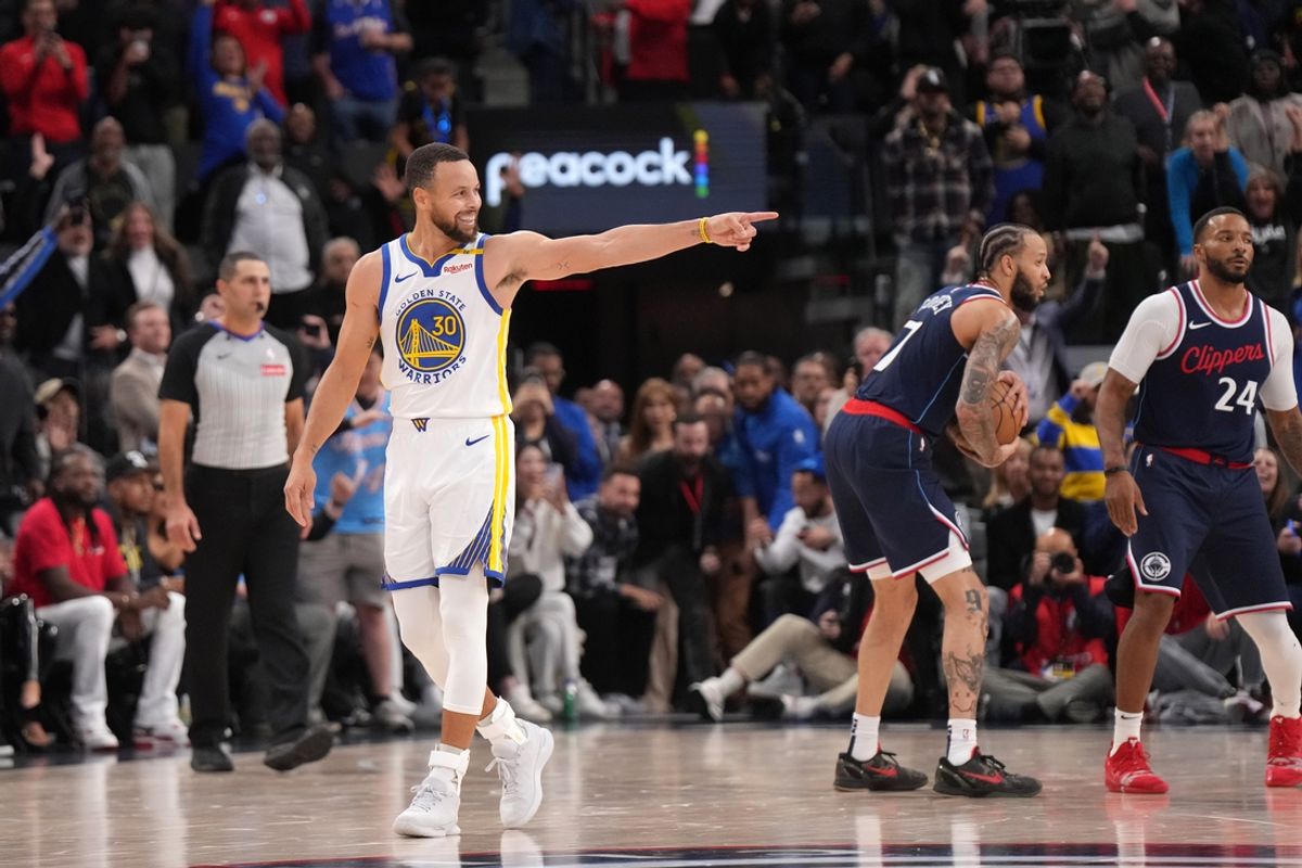 Nov 18, 2024; Inglewood, California, USA; Golden State Warriors guard Stephen Curry (30) reacts at the end of the game against the LA Clippers at Intuit Dome. Mandatory Credit: Kirby Lee-Imagn Images